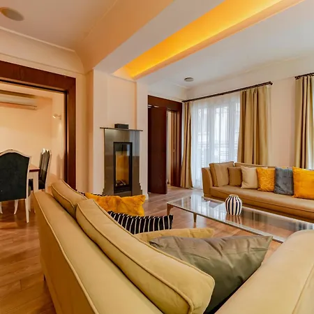 3-bedroom With Balcony And Elevator * Istanbul