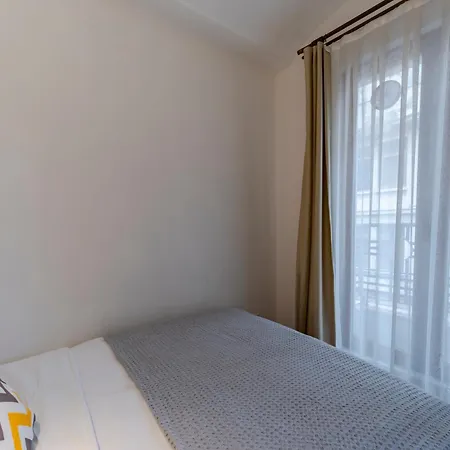 3-bedroom With Balcony And Elevator Appartement