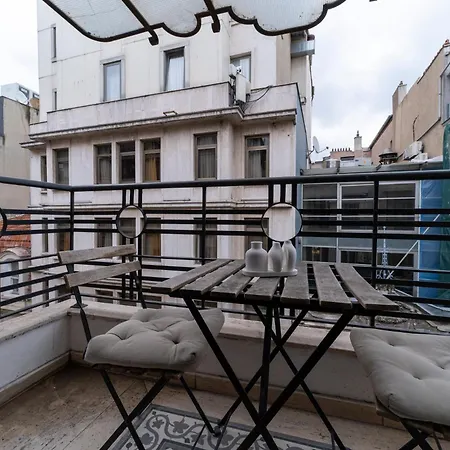 公寓 3-bedroom With Balcony And Elevator